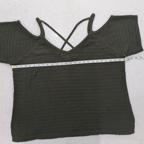 Torrid Knit Dark Green Cold Shoulder Sweater Top Short Sleeve Crossed Straps 4X - Picture 4 of 8